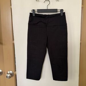 Victorias Secret VSX Women’s Small Black Work Out Athletic Capri‎ Leggings